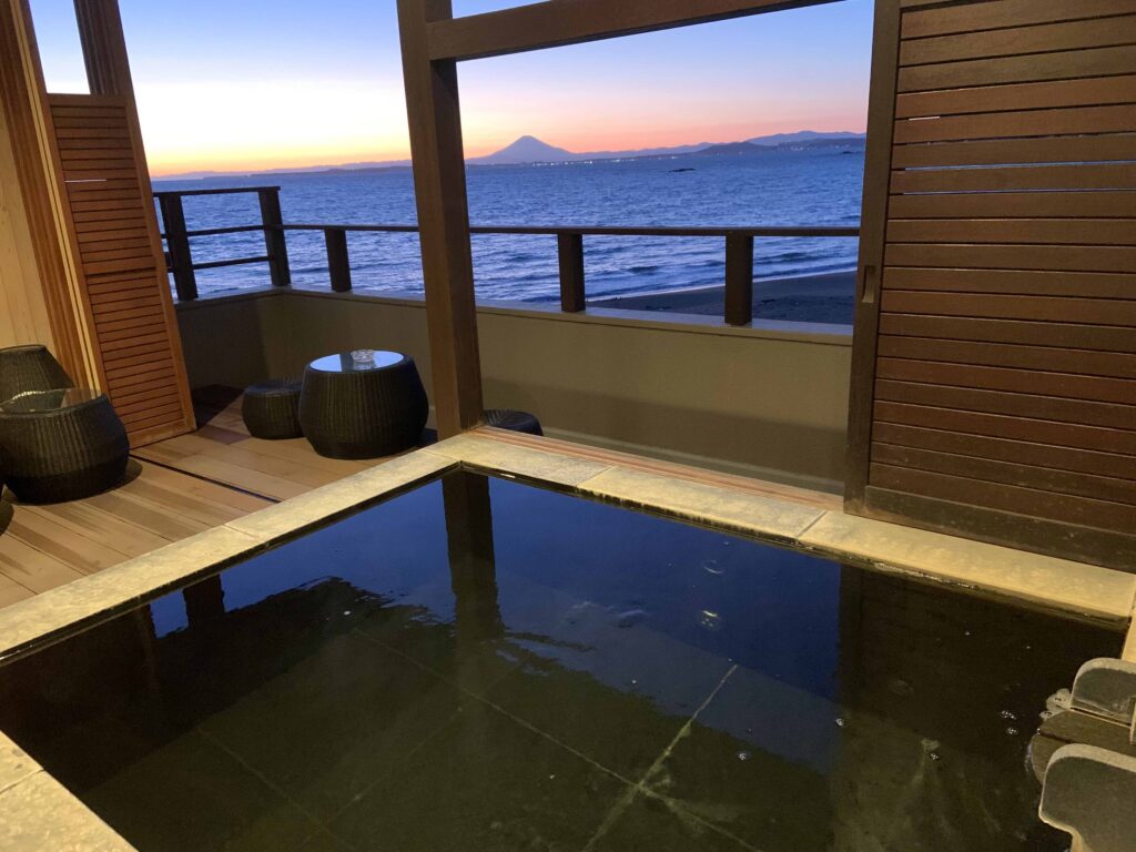南房総のオーシャンビューが楽しめる露天風呂付ホテルに行ってきた。【Beachside Onsen Resort ゆうみ】 | Kado Blog